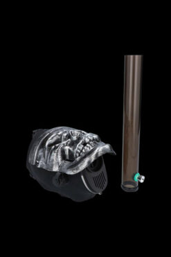 Skull Pirate Gas Mask Bong with Straight Tube